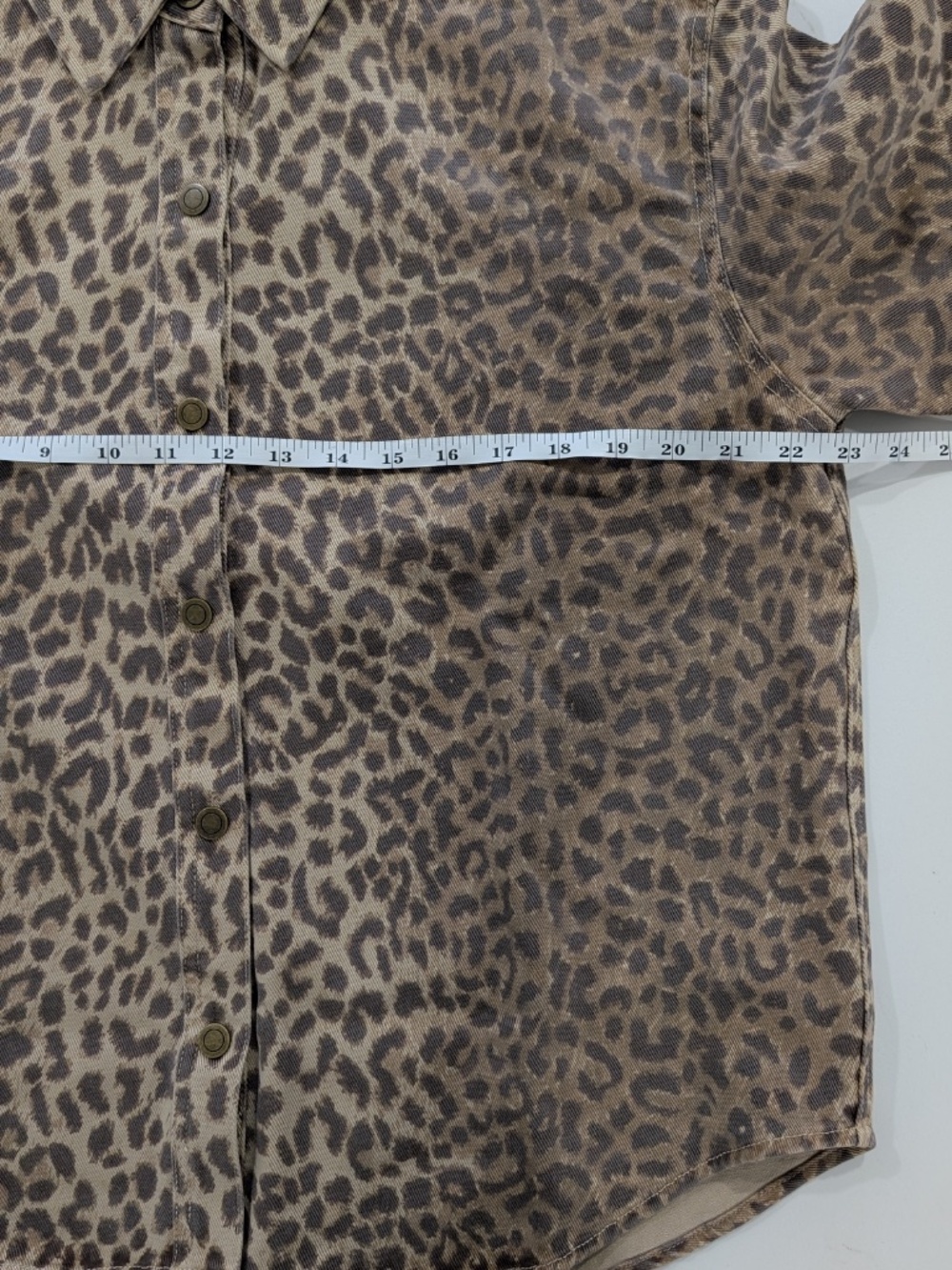 Xirena Gia Shirt Sable Leopard Print Denim NWT Small Snap Button Relaxed Cotton - Picture 14 of 14